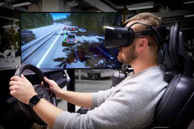Volvo создала «совершенный» симулятор вождения на основе гарнитуры виртуальной реальности и костюма с виброоткликом