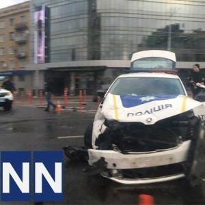 В Киеве автомобиль патрульных попал в ДТП. Фото