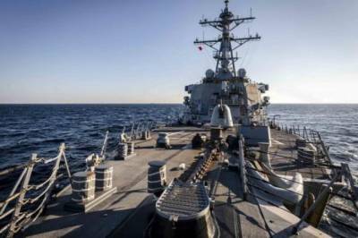 Названа возможная цель нарушения границы РФ эсминцем ВМС США