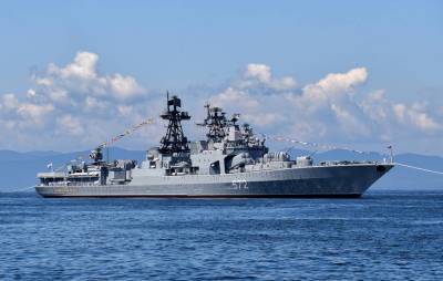 Американский эсминец вторгся в территориальные воды РФ