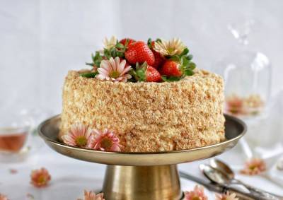 Рецепт дня: торт Наполеон – классический десерт с заварным кремом