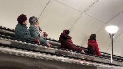 Петербургское метро не будет работать в новогоднюю ночь из-за COVID-19