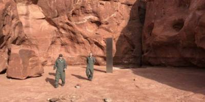 Инопланетяне или неизвестный художник? В американской пустыне нашли загадочный металлический монолит — видео