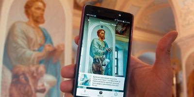 В РПЦ призвали оградить православных от новых технологий