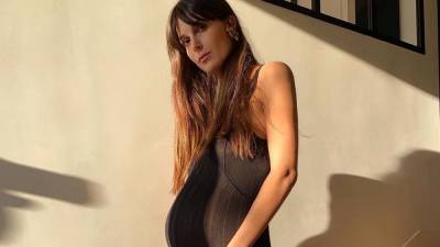10 модных образов беременной Леи Сфез