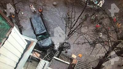 Один человек погиб и двое пострадали в аварии на северо-западе Москвы