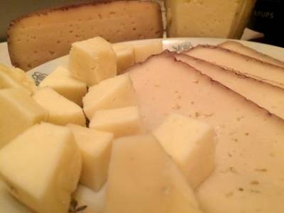 Антимонопольная служба Башкирии признала правоту производителя сыра с якобы неправильными дырками