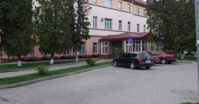 Центральная больница Ивано-Франковска не принимает новых больных с COVID-19