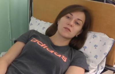 В Житомире пациент избил беременную медработницу