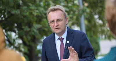 Скандальная сессия Львовского городского совета: депутаты избрали президиум для управления городом без Садового