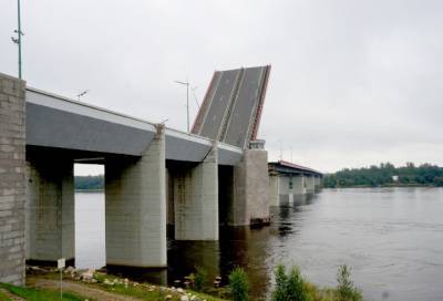 На федеральной трассе «Кола» завтра разведут Ладожский мост