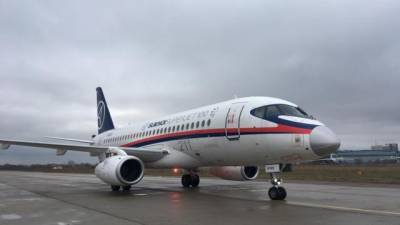 Авиакомпания "Россия" снова ищет партнера для поставки в лизинг 3-х SSJ 100