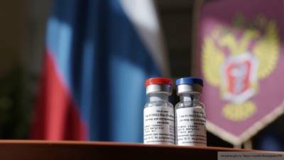 В России наладят производство сухой формы вакцины "Спутник V"