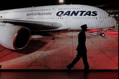 Австралийская авиакомпания Qantas будет требовать прививку от коронавируса у пассажиров международных рейсов