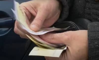 Гривны превратятся в бумажки: украинцев предупредили, каким будет доллар в случае дефолта в Украине