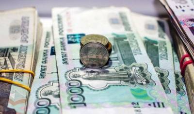 Позиция рубля по отношению к доллару и евро укрепилась