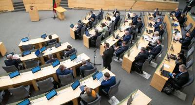 Депутаты не одобрили удаленные заседания сейма Литвы