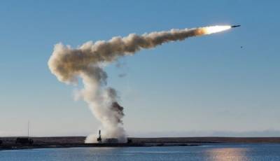 Заход эсминца США в Черное море совпал с ракетными стрельбами в Крыму