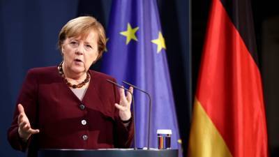 Меркель обсудила с Си Цзиньпином ситуацию с коронавирусом