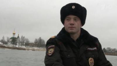 В Вологодской области полицейский спас шестерых человек