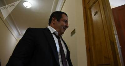 Депутаты от власти обратились в Конституционный суд с просьбой лишить Царукяна мандата