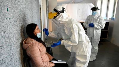 В Чехии хотят провести массовое тестирование на коронавирус до католического Рождества