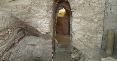 Британский археолог заявил, что нашел "дом Иисуса Христа" (7 фото)