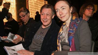 Жена Ефремова сможет развестись с актером без суда