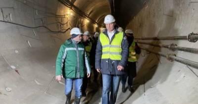 Кличко спустился в туннель между будущими станциями метро (фото, видео)