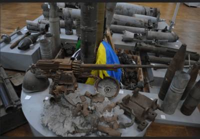 Музеи Луганска показали артефакты войны с Украиной