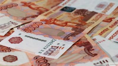 Московская пенсионерка выкинула из окна миллион рублей по просьбе афериста