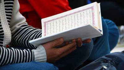 В ОАЭ с 4 декабря мечети могут возобновить пятничные молитвы