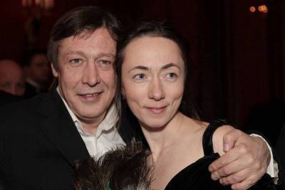 На слуху: жена Ефремова подает на развод nbsp