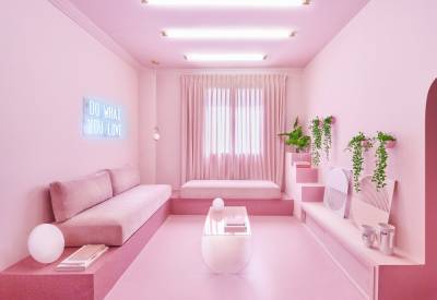 Безумный дизайн: как выглядит полностью розовая квартира в Мадриде – фото интерьера