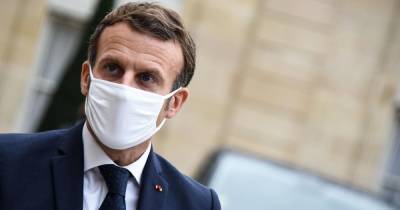 Макрон анонсировал смягчение антикоронавирусного карантина во Франции