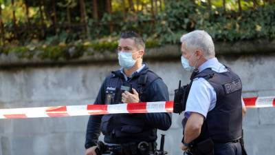 В Швейцарии возбуждено дело после нападения женщины с ножом в магазине