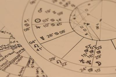 Каким будет новый 2021 год: гороскоп от Павла Глобы