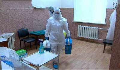 Врачи уже не справляются: в Украине к борьбе с коронавирусом привлекли студентов-медиков