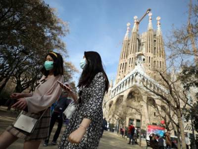 Испания подготовила правила празднования Рождества и Нового года в условиях пандемии