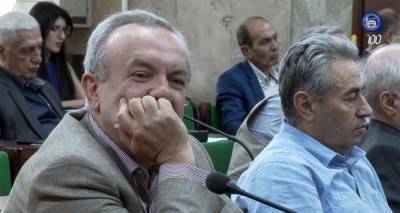 "Мы теряем целое поколение": что должен сделать новый министр образования Армении
