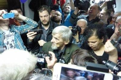 Историку Дмитриеву продлили срок ареста до конца февраля 2021 года