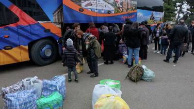 Более 11 тыс. карабахских беженцев вернулись домой благодаря российским миротворцам