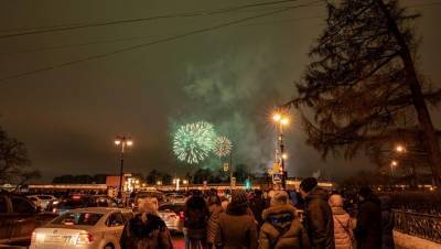 В Петербурге утвердили необычную программу новогодних праздников