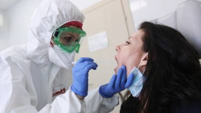 В Петербурге за сутки выявили более 3 тысяч случаев коронавируса