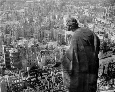 Ковровая бомбардировка Дрездена: почему её считают военным преступлением