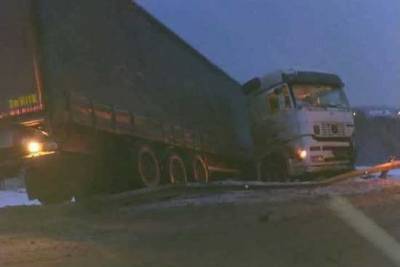 Костромское ГИБДД рассказало подробности ДТП с грузовой фурой под Судиславлем