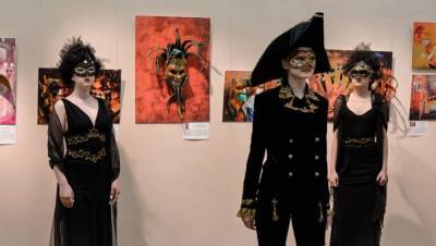 Жителей Твери приглашают на арт-вечер на выставке «Венецианский карнавал»