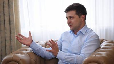 Рейтинг Зеленского в Украине продолжает падать