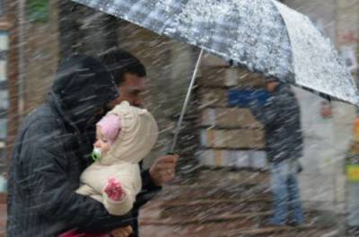 Мокрый снег и гололедица: синоптики предупредили об ухудшении погоды в Украине