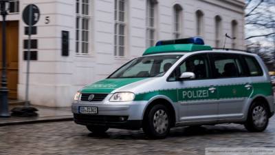 Протаранивший ограждение резиденции Меркель водитель попался полиции